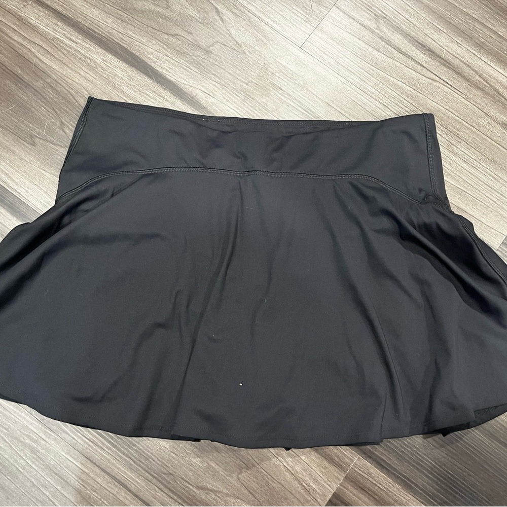 Women's Black High-Waisted Skort